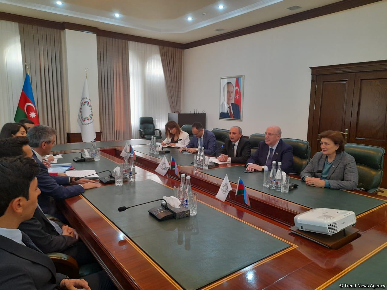 Турецкая делегация встретилась с представителями Общины Западного Азербайджана (ФОТО)