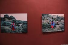 В Баку представлена история жизни Иисуса Христа в древних образах и красочных фотографиях (ФОТО)