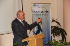 В Баку представлена история жизни Иисуса Христа в древних образах и красочных фотографиях (ФОТО)