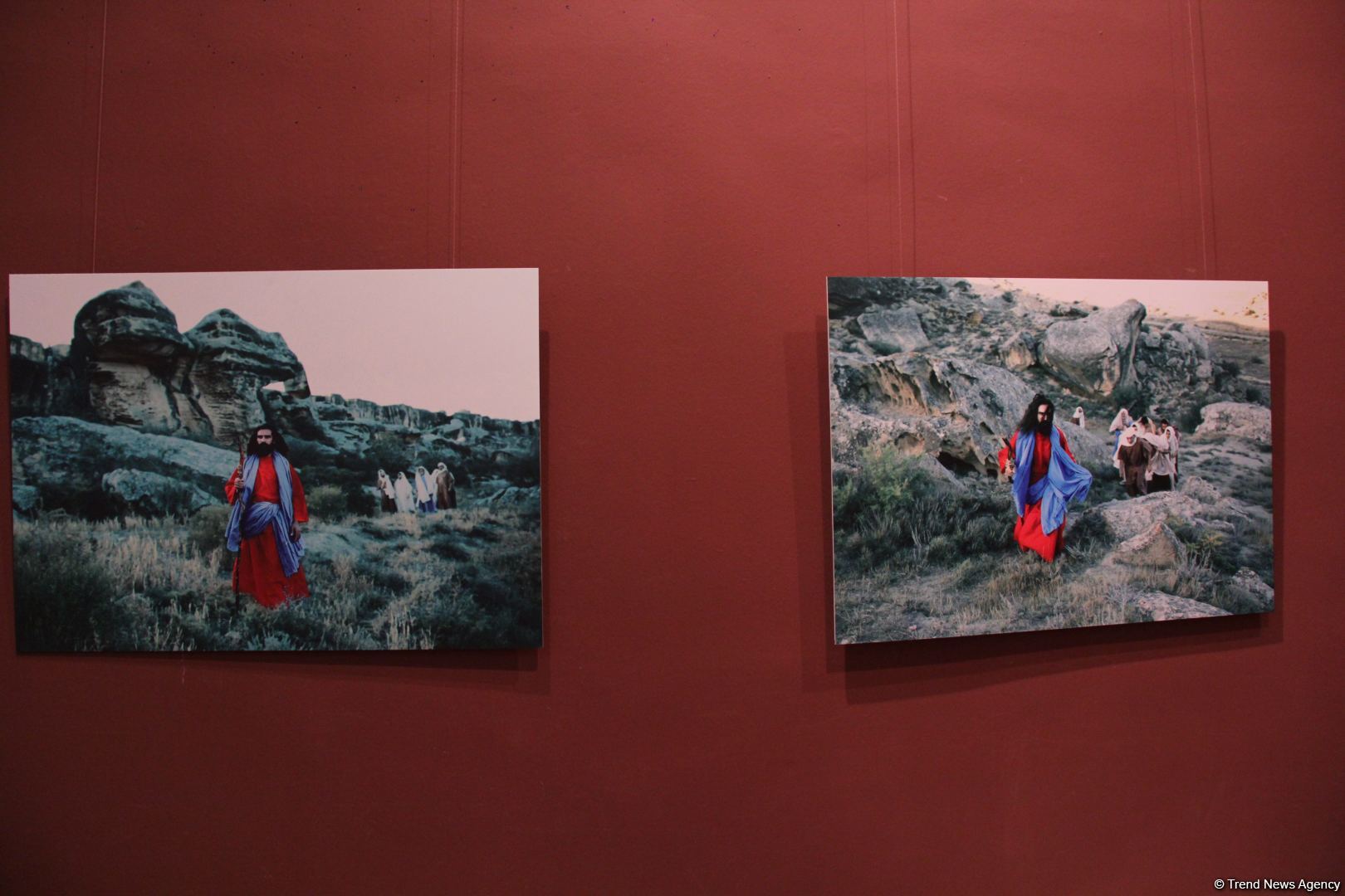 В Баку представлена история жизни Иисуса Христа в древних образах и красочных фотографиях (ФОТО)