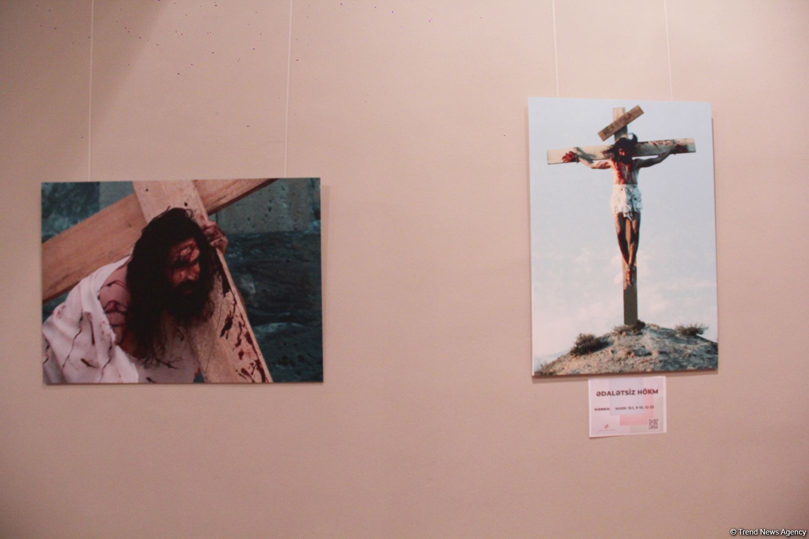 В Баку представлена история жизни Иисуса Христа в древних образах и красочных фотографиях (ФОТО)