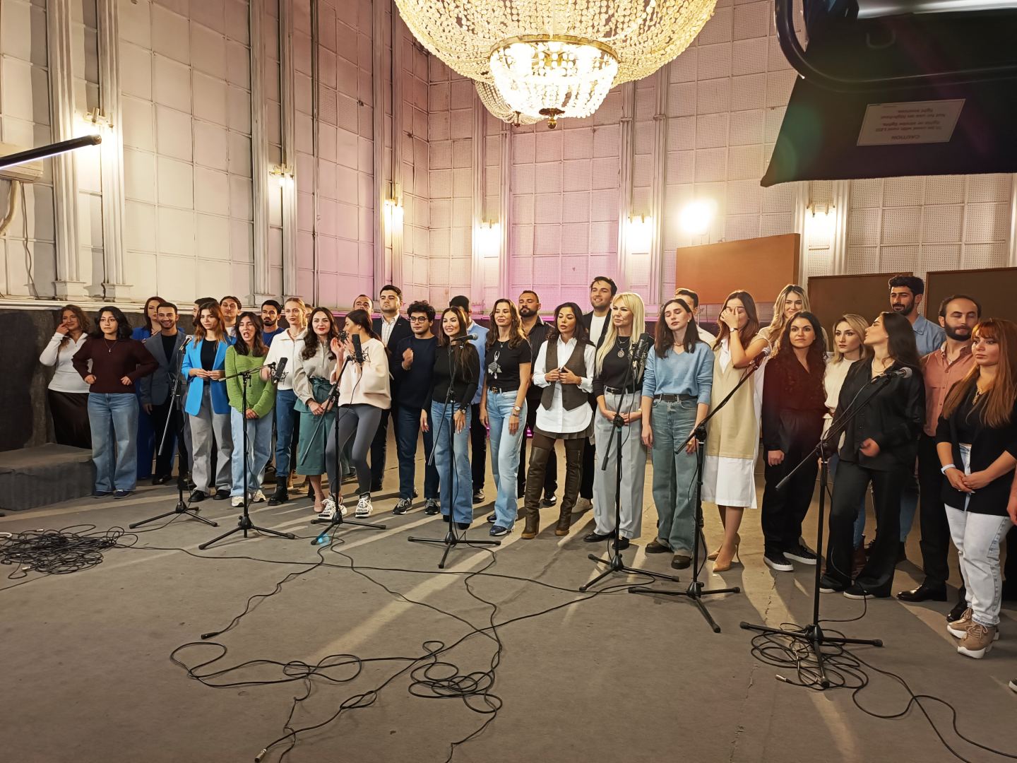 Бакинская осень зажигает! Молодежный драйв с Севиндж Керимовой,  Микаилом Векиловым и Сабиной Гасановой (ВИДЕО, ФОТО)