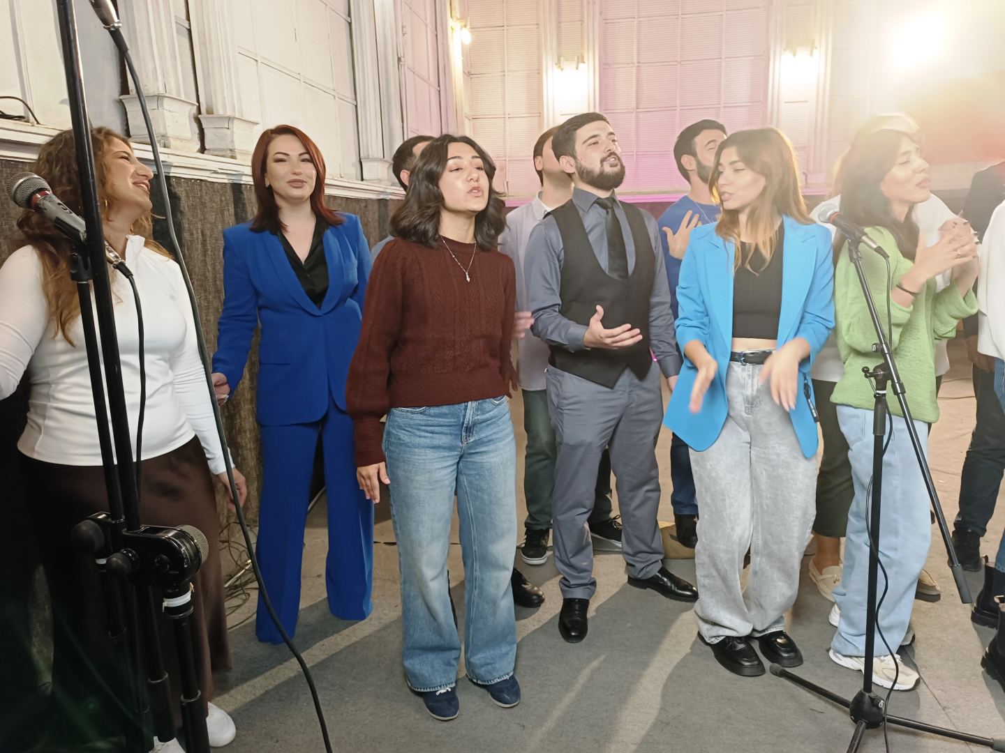 Бакинская осень зажигает! Молодежный драйв с Севиндж Керимовой,  Микаилом Векиловым и Сабиной Гасановой (ВИДЕО, ФОТО)