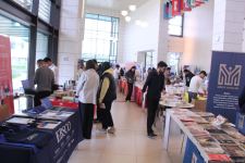 В Университете ADA состоялось открытие книжной выставки, посвященной 100-летию великого лидера Гейдара Алиева (ФОТО)