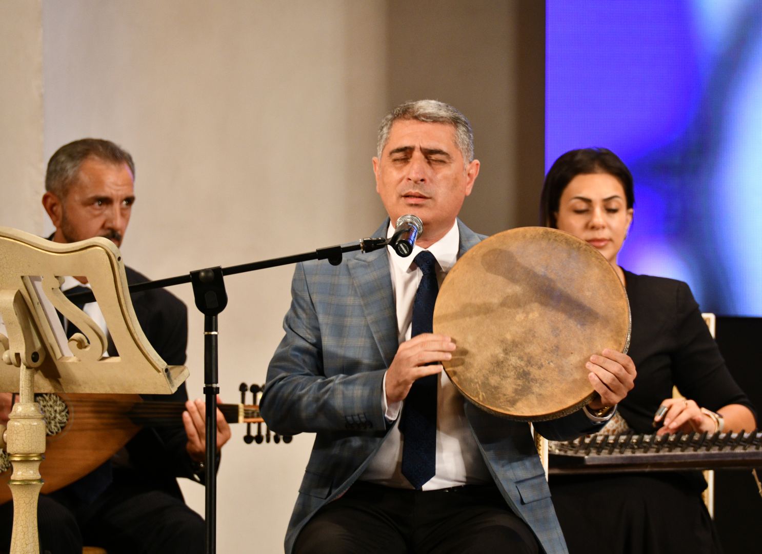 В Баку прошел концерт памяти 38-летнего артиста, трагически погибшего в автокатастрофе (ФОТО)