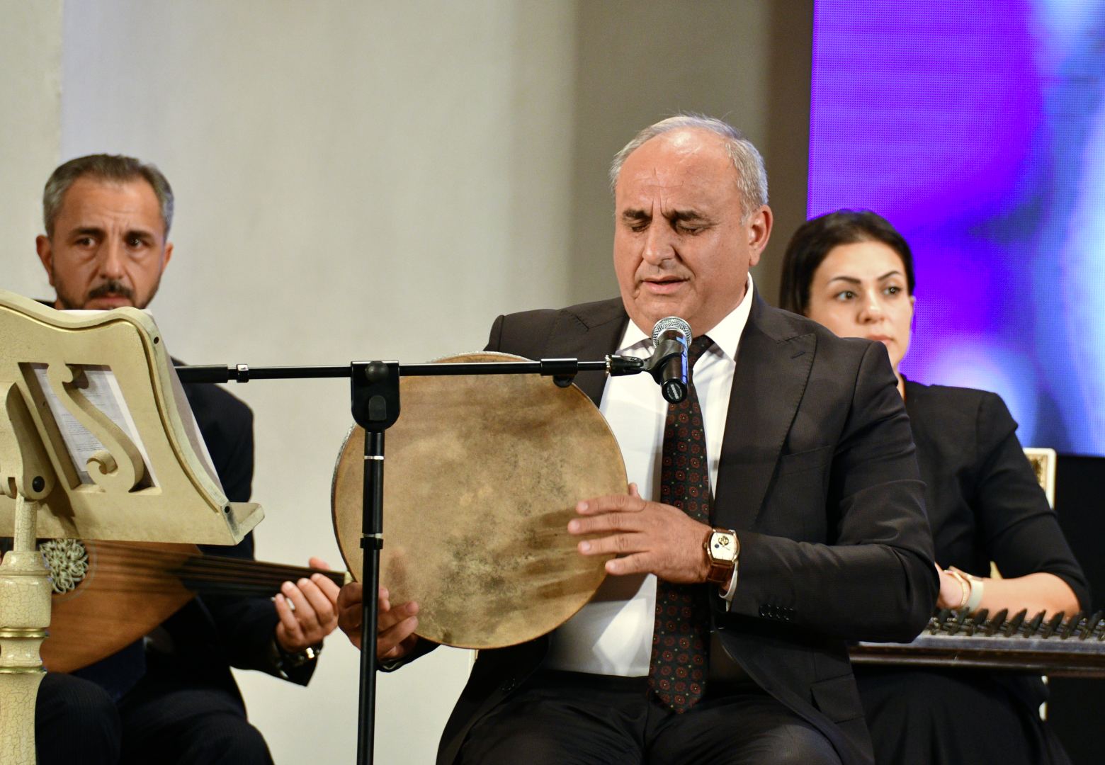 В Баку прошел концерт памяти 38-летнего артиста, трагически погибшего в автокатастрофе (ФОТО)