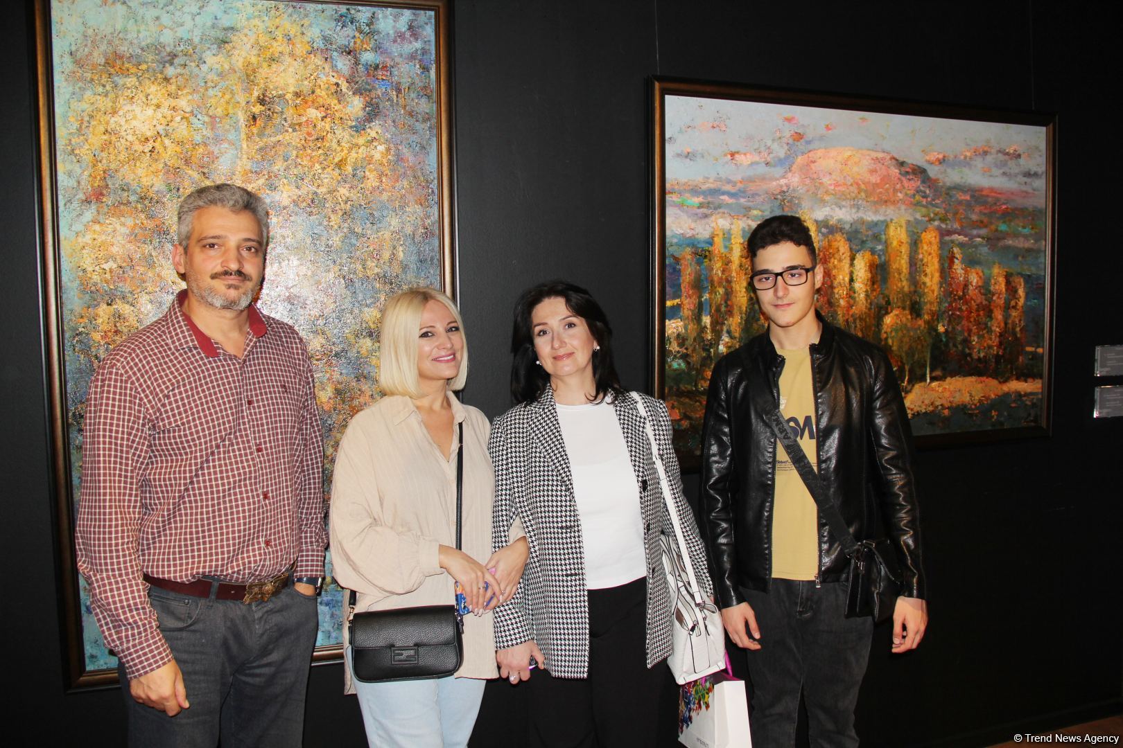 В QGallery открылась выставка Тараны Сеид "Магия цвета" – энергетика и красочность мастихиновой живописи (ФОТО)