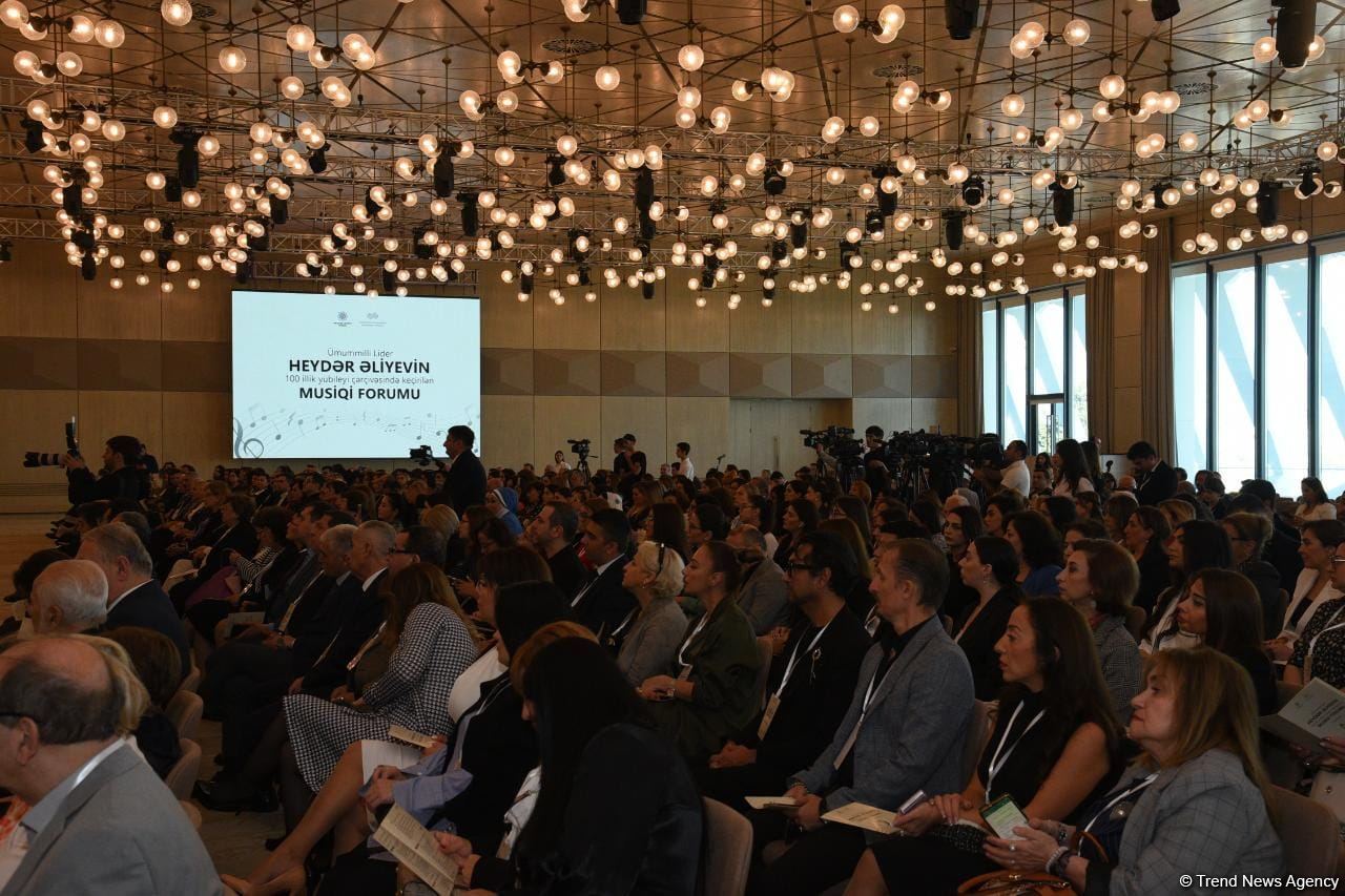 В Баку состоялось торжественное открытие первого Музыкального форума, посвященного 100-летию Гейдара Алиева (ФОТО)