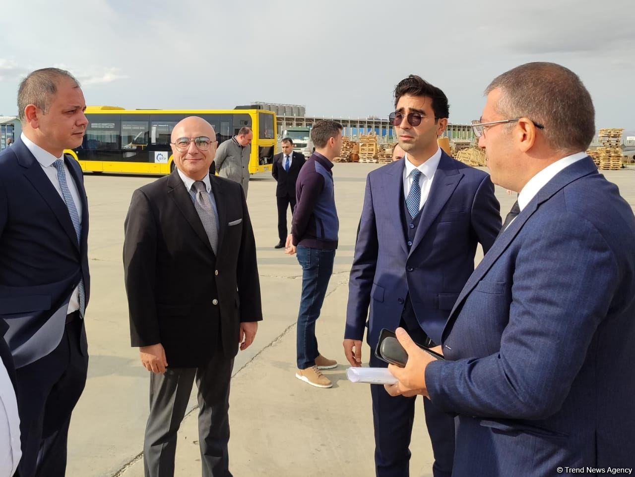 Азербайджан направил очередную гуманитарную помощь Украине (ФОТО/ВИДЕО)