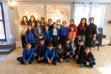 YARAT провел в Исмаиллинском районе передвижную коллективную выставку "İncə müşahidələr" (ФОТО)