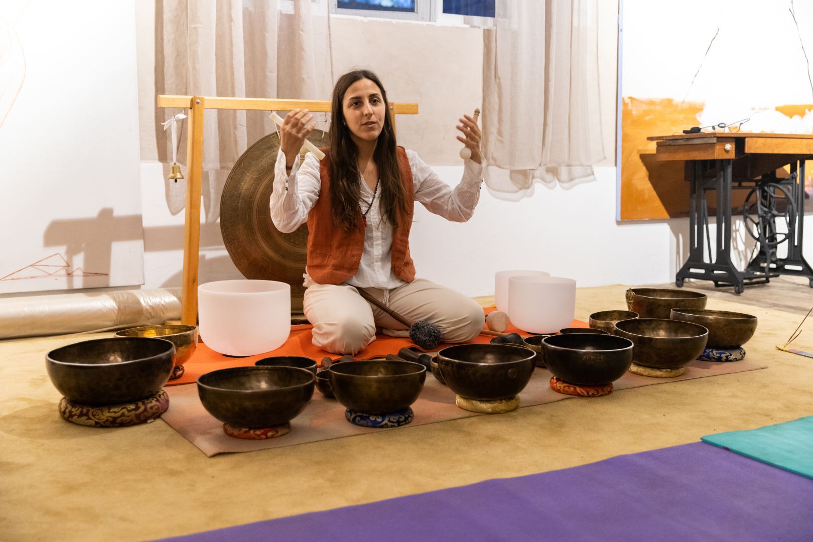 YARAT провел в Исмаиллинском районе передвижную коллективную выставку "İncə müşahidələr" (ФОТО)