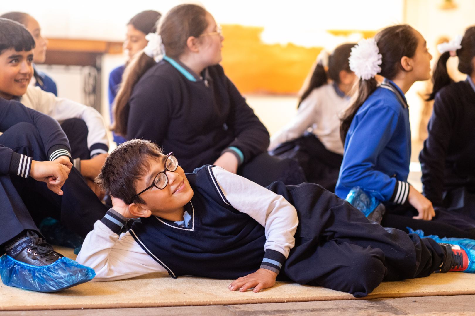 YARAT провел в Исмаиллинском районе передвижную коллективную выставку "İncə müşahidələr" (ФОТО)