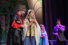 "Аршин мал алан" представлен на узбекском языке (ВИДЕО, ФОТО)