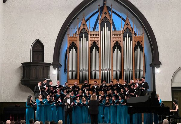 Азербайджанская хоровая капелла выступила на фестивале "Zəfər" (ФОТО)