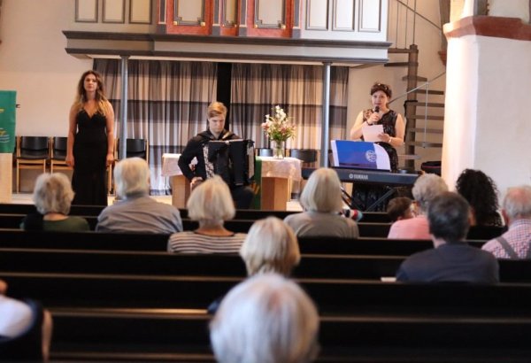 Азербайджанский композитор интегрирует музыкантов-беженцев  в культурную жизнь Германии (ФОТО)