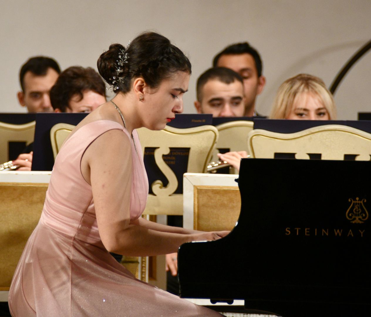 "Новые имена" на сцене бакинской филармонии (ФОТО)