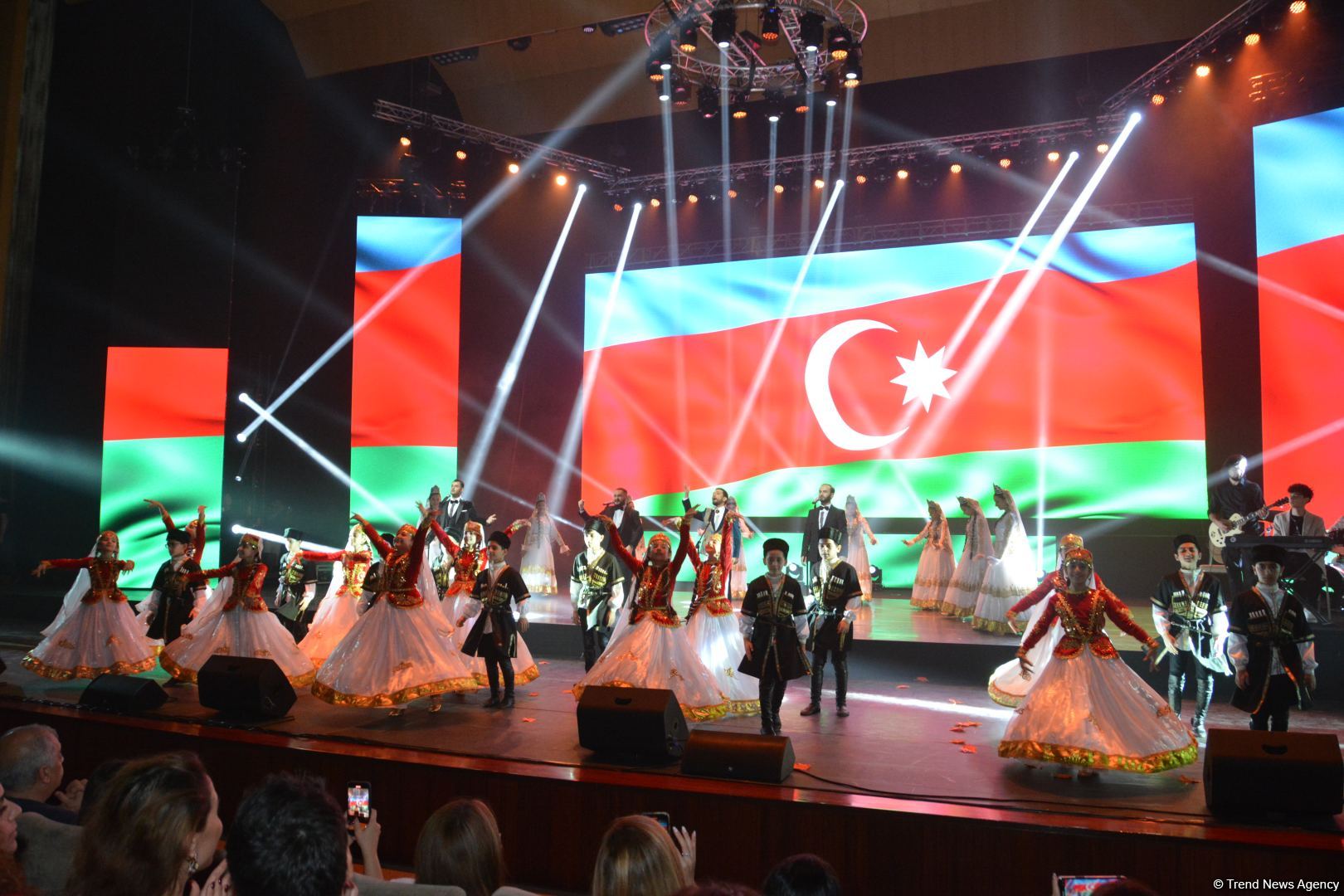 Во Дворце Гейдара Алиева состоялся потрясающий гала-концерт конкурса "Бакинская осень – 2023. 35 лет спустя" (ВИДЕО, ФОТО)