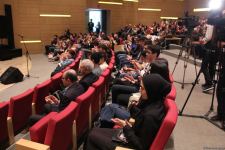 В Университете ADA прошел концерт мастеров искусств, посвященный Дню Победы (ФОТО)