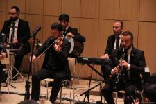 В Университете ADA прошел концерт мастеров искусств, посвященный Дню Победы (ФОТО)