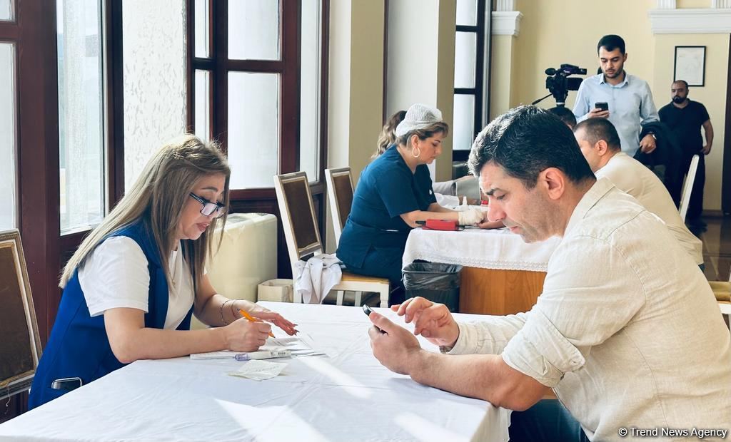 Сдай кровь, дай жизнь! – в Азербайджанской государственной академической филармонии организована акция по сдаче крови (ФОТО)