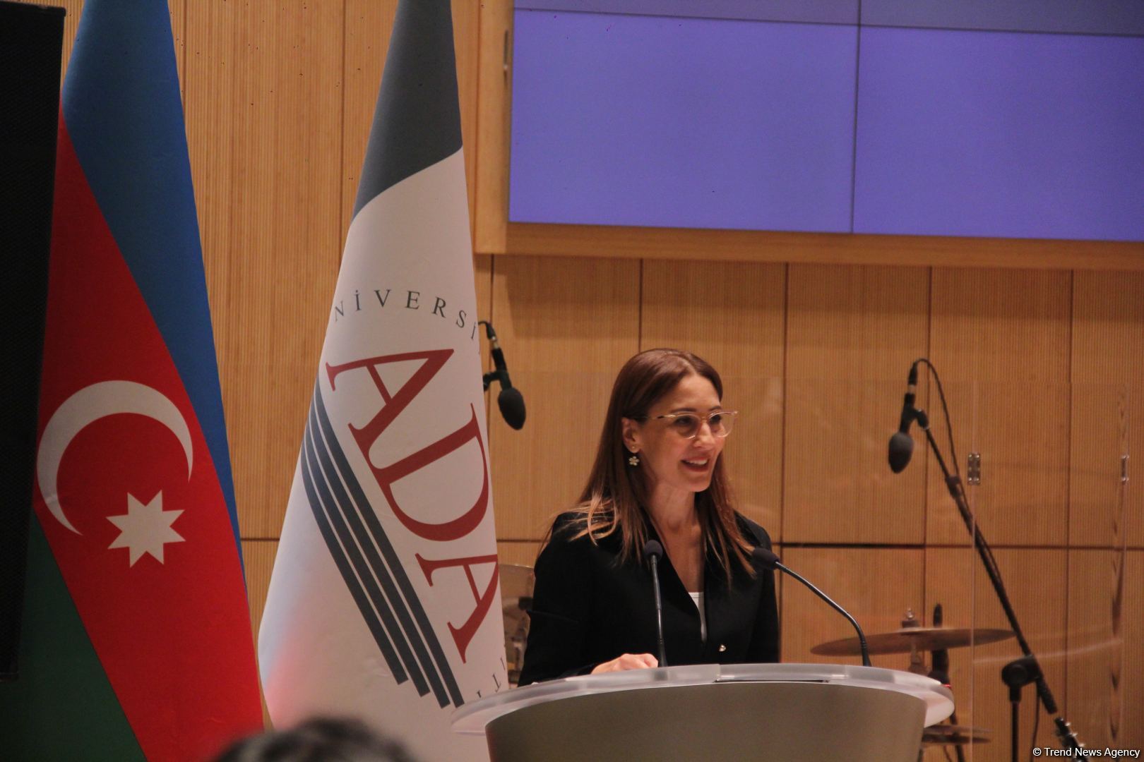 В Университете ADA прошел концерт мастеров искусств, посвященный Дню Победы (ФОТО)