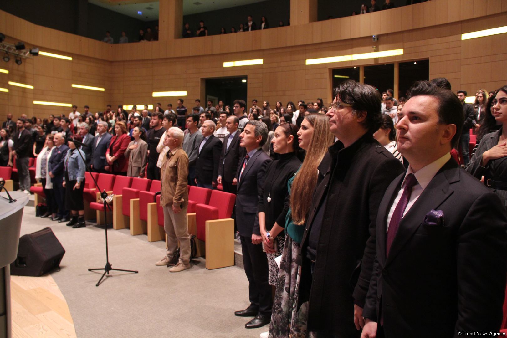 В Университете ADA прошел концерт мастеров искусств, посвященный Дню Победы (ФОТО)