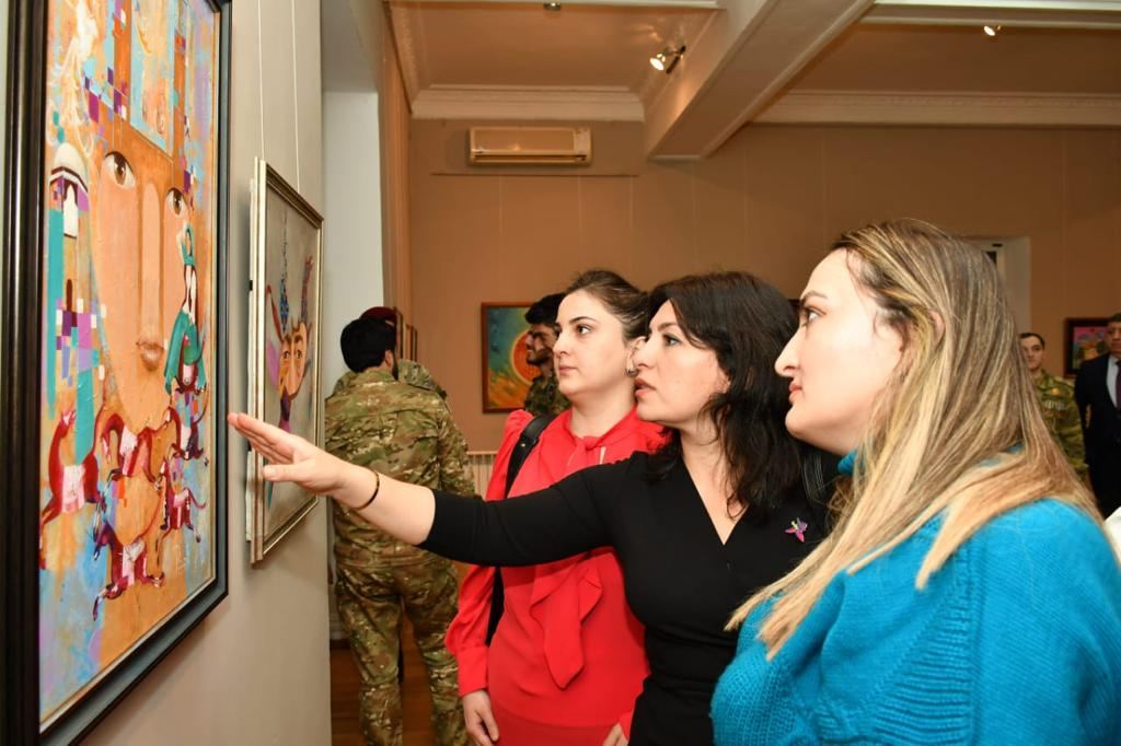 В Баку представлен фильм о художниках-участниках Карабахской войны (ФОТО)