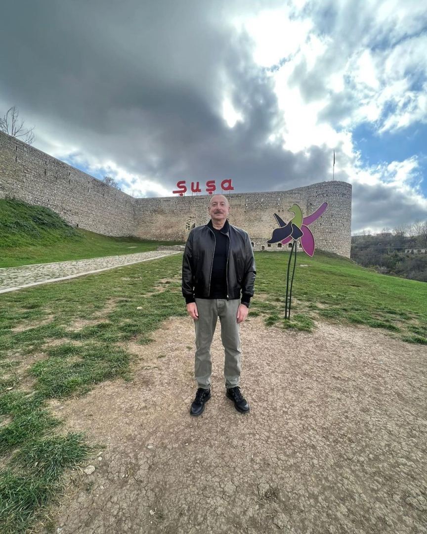 Первый вице-президент Мехрибан Алиева поделилась кадрами из поездки с Президентом Ильхамом Алиевым в Шушу (ФОТО)