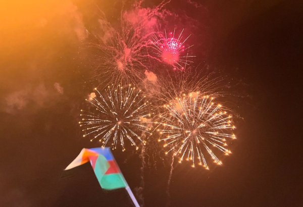 По случаю Дня Победы в Баку состоялся праздничный фейерверк (ФОТО/ВИДЕО)