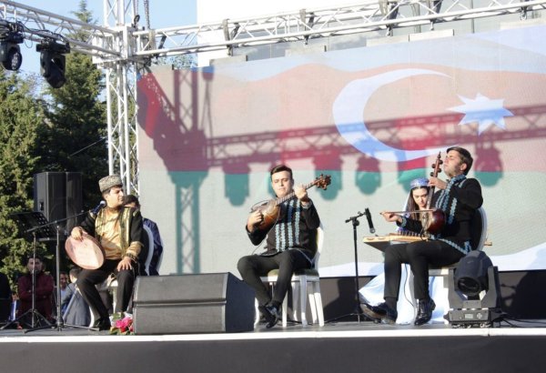 В Исмаиллы прошел праздник мугама, посвященный Дню Победы (ФОТО)