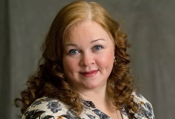 С большим удовольствием прогулялась бы по историческим местам Баку – заслуженная артистка России Зоя Буряк (ФОТО)