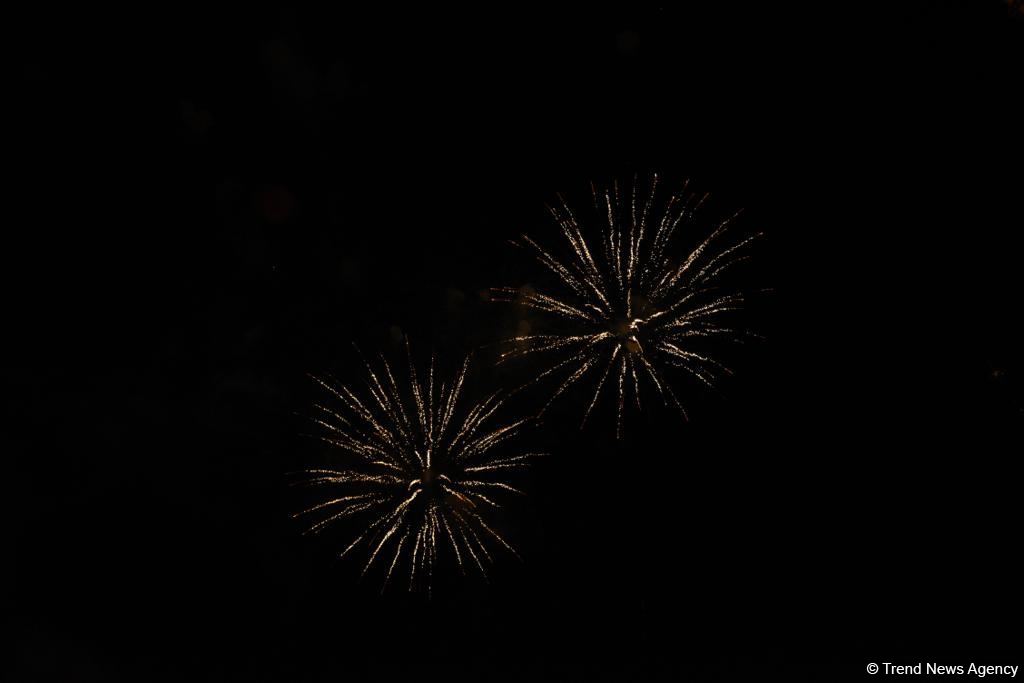По случаю Дня Победы в Баку состоялся праздничный фейерверк (ФОТО/ВИДЕО)