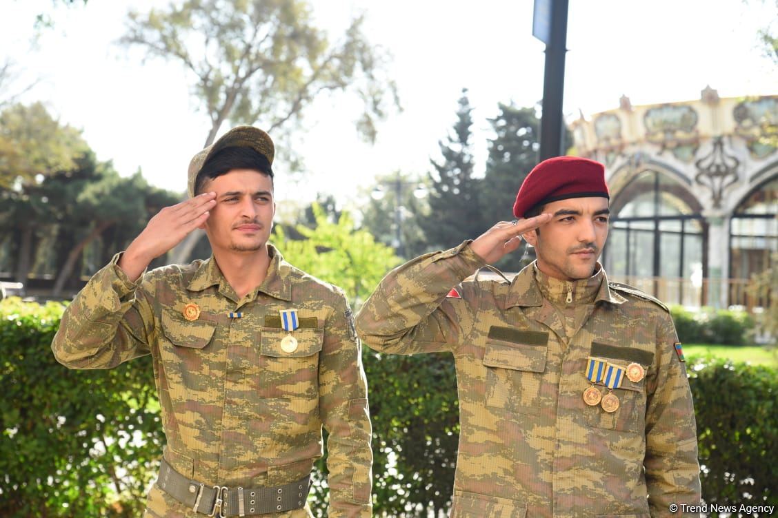 В Баку прошло шествие по случаю 8 ноября - Дня Победы (ВИДЕО/ФОТО)