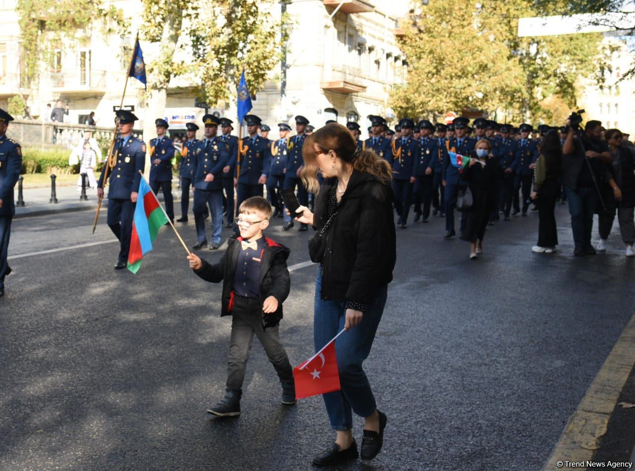 Азербайджанский народ с большой радостью и гордостью отмечает 8 ноября - День Победы (ФОТО)