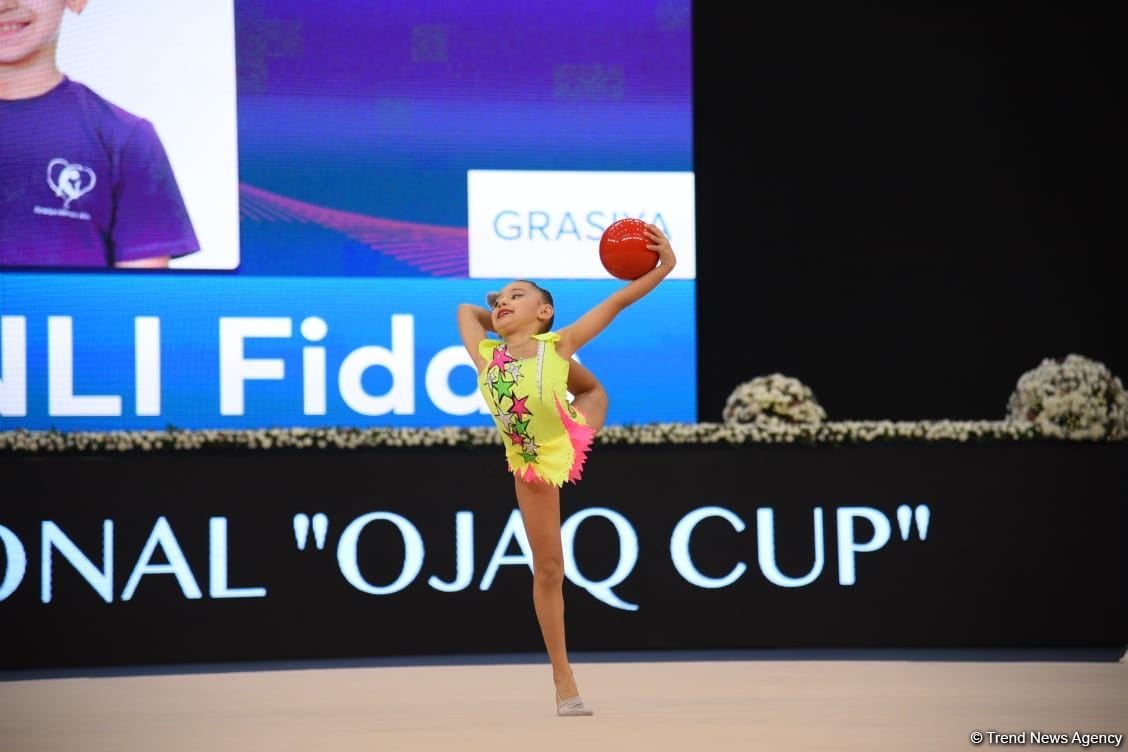 Стартовали соревнования 2-го Международного кубка "Оджаг" по художественной гимнастике (ФОТО)