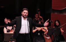 Воспитанники Фидан Гаджиевой выступили с концертом в честь Дня Победы и Дня Государственного флага (ВИДЕО, ФОТО)