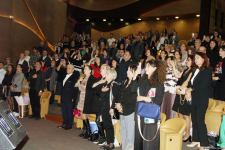 Воспитанники Фидан Гаджиевой выступили с концертом в честь Дня Победы и Дня Государственного флага (ВИДЕО, ФОТО)