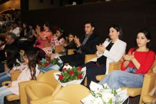 Воспитанники Фидан Гаджиевой выступили с концертом в честь Дня Победы и Дня Государственного флага (ВИДЕО, ФОТО)