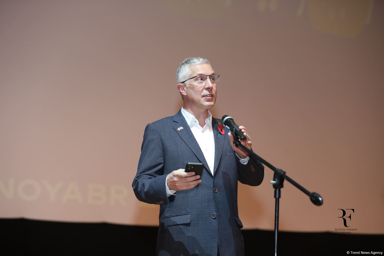 Праздник кино в Баку - торжественное открытие XIV Международного фестиваля короткометражных фильмов (ФОТО)