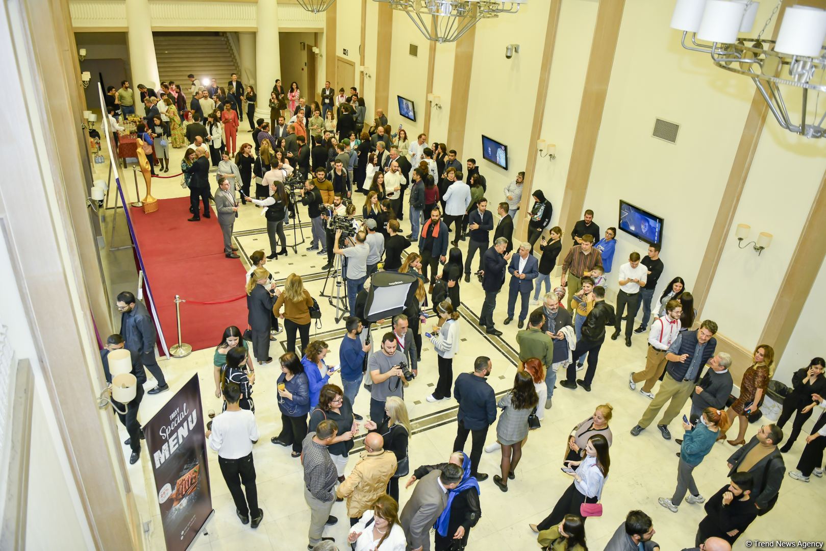 Праздник кино в Баку - торжественное открытие XIV Международного фестиваля короткометражных фильмов (ФОТО)