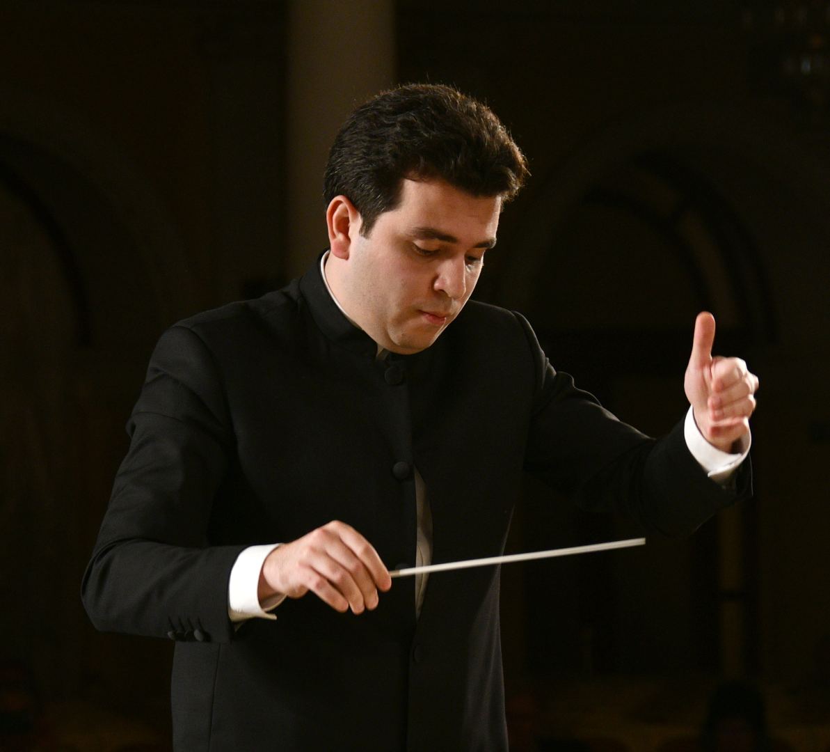 "Демон виолончели" выступил в Баку (ФОТО)