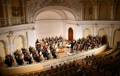 "Демон виолончели" выступил в Баку (ФОТО)