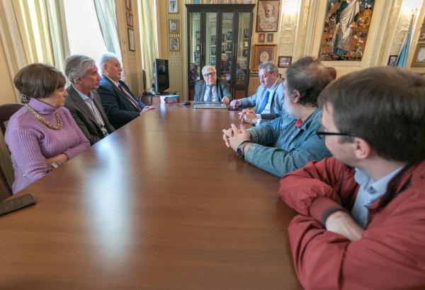 В Союзе писателей Азербайджана состоялась встреча с российскими литераторами (ФОТО)