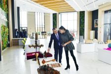 Президент Ильхам Алиев и Первая леди Мехрибан Алиева приняли участие в открытии филиала DOST EVİ Центра инклюзивного развития и творчества DOST в Исмайыллы (ФОТО)