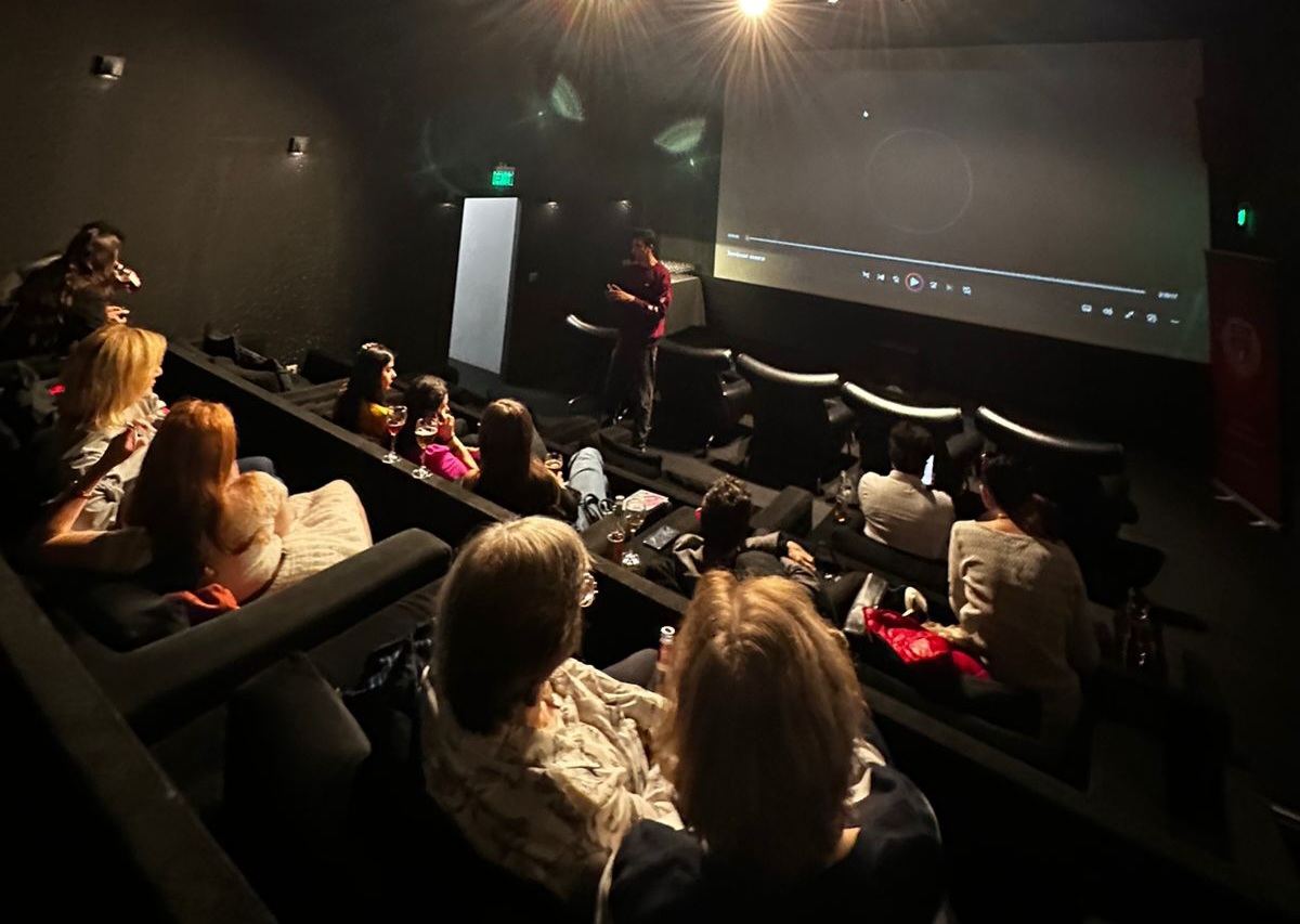 Из 60-х годов США в Баку наших дней - вышибала и утонченный светский лев (ФОТО)