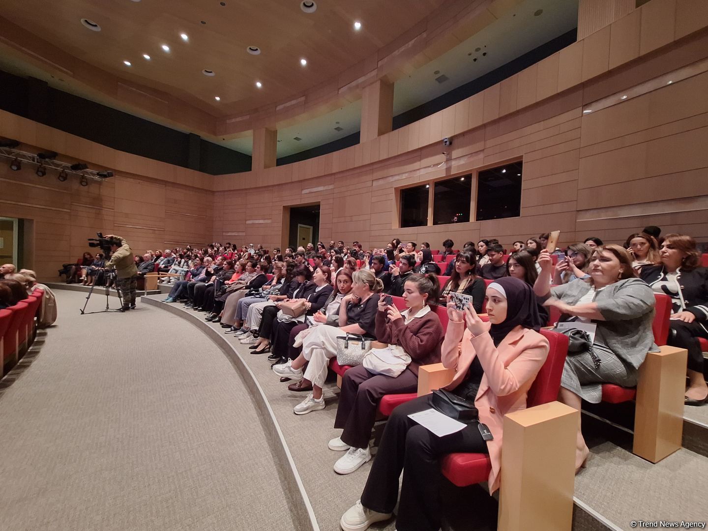 В Университете ADA прошло мероприятие, посвященное деятельности "Huma Quşu Fondu" (ФОТО)