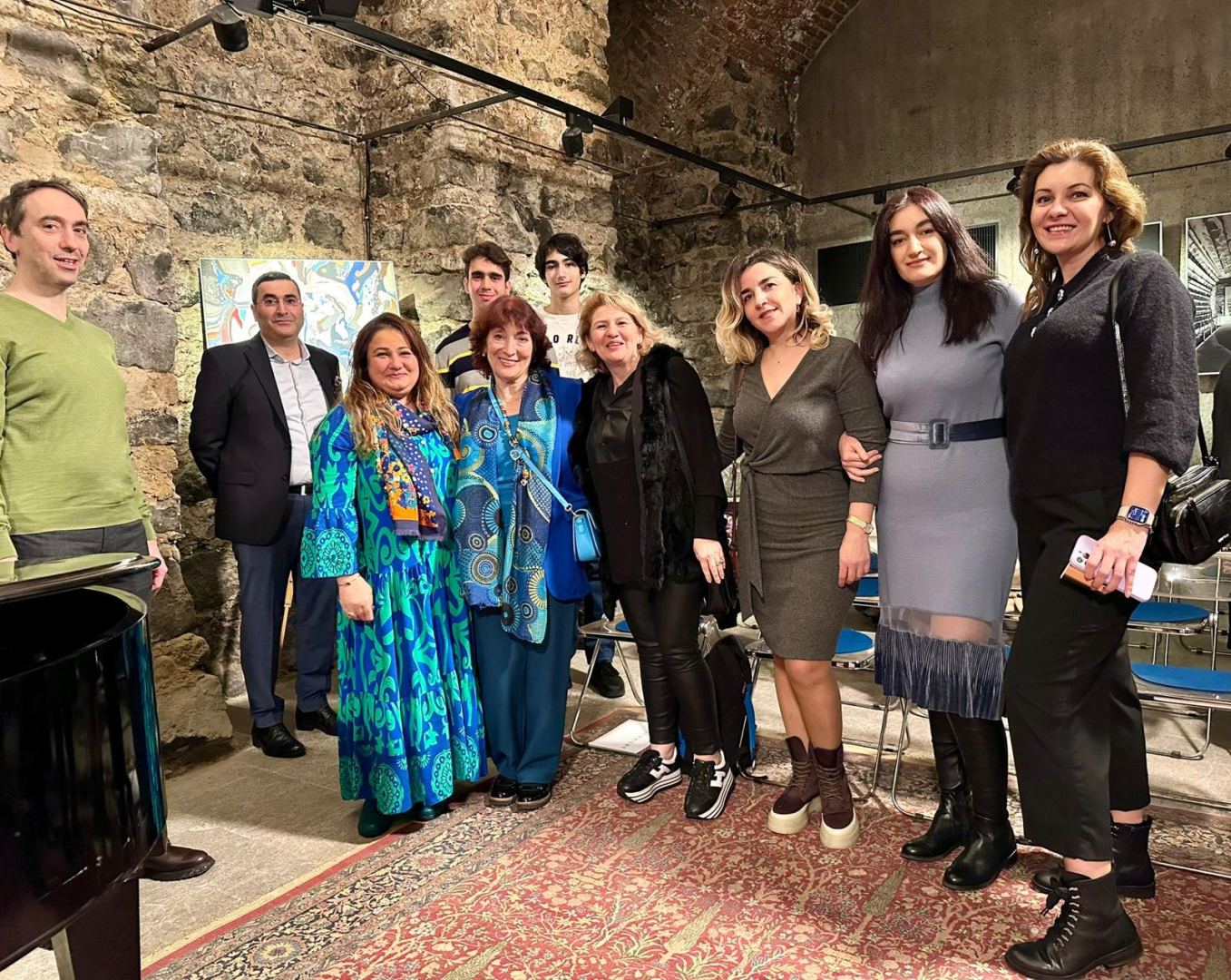 Великолепие азербайджанской музыки в Германии - Sanкta Klara Keller am Römerturm 13 века (ФОТО)