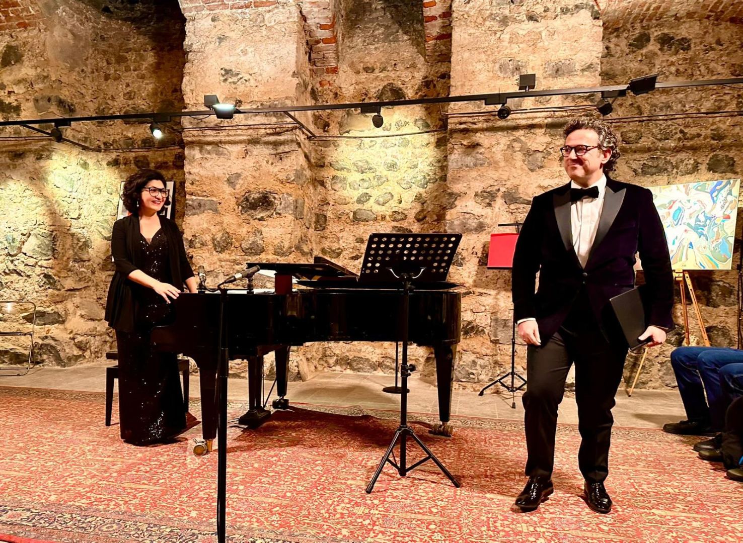 Великолепие азербайджанской музыки в Германии - Sanкta Klara Keller am Römerturm 13 века (ФОТО)