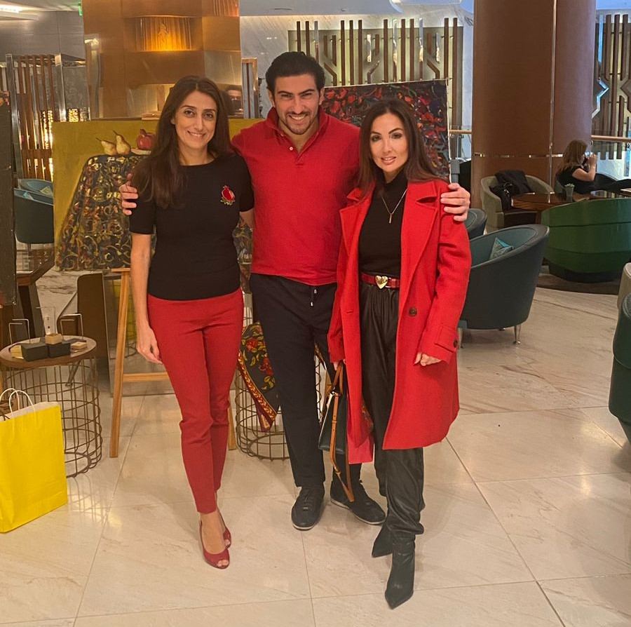 Азербайджанские художники отметили в Баку Праздник граната (ФОТО)