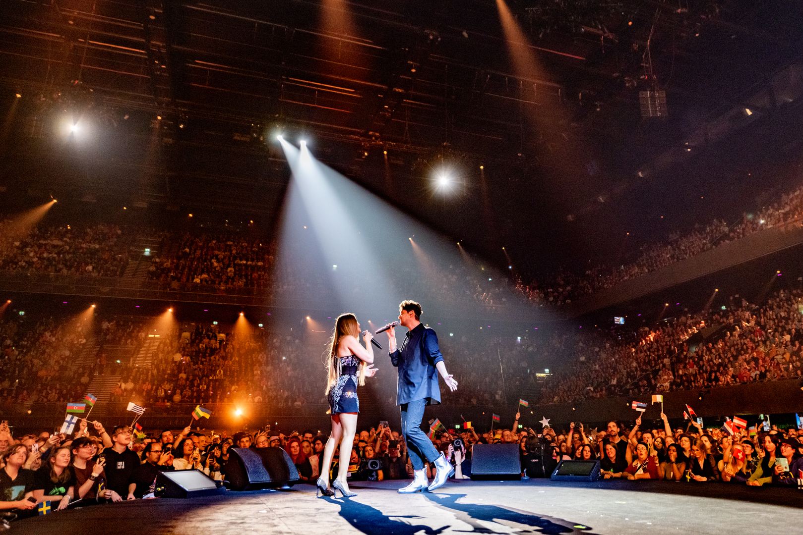 В Амстердаме прошел концерт звезд "Евровидения" с участием Нигяр Джамал и Эльдара Гасымова (ФОТО)